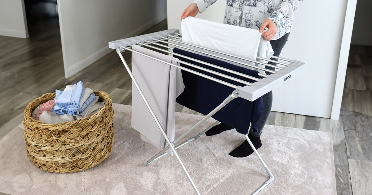 How Heated Airers and Dehumidifiers Help Effectively Dry Clothes Indoors