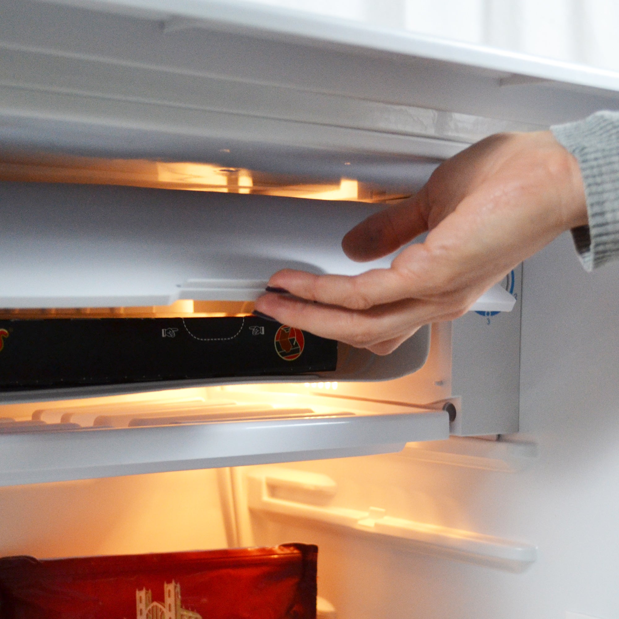 Under Counter Fridge with Chill Box, 91 Litres, White